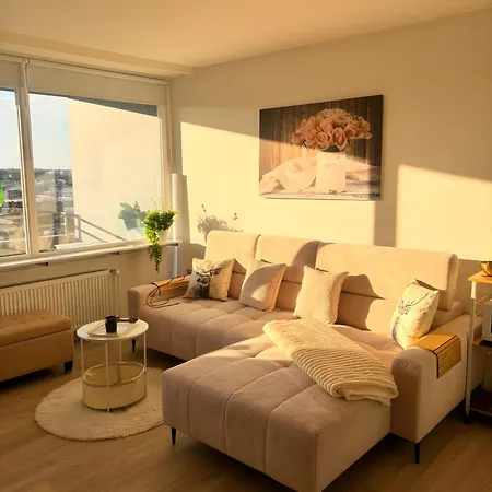 Ueber Den Daechern Von شقة *