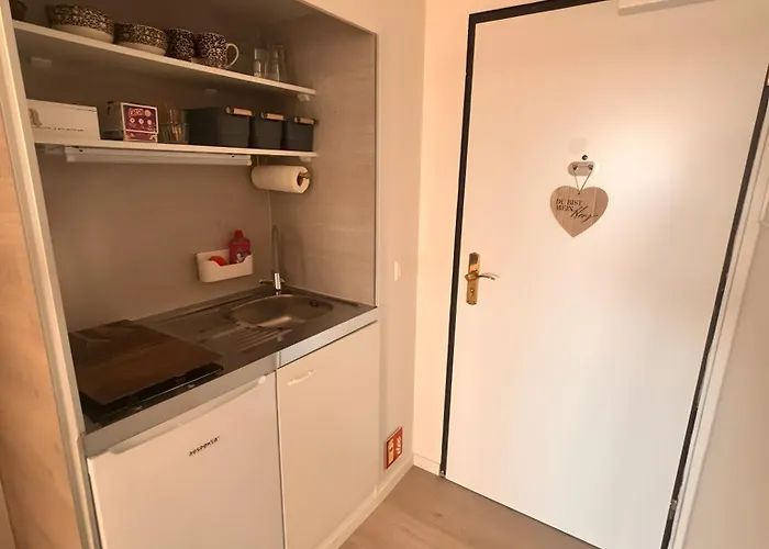 Ueber Den Daechern Von *